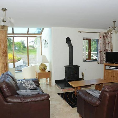 Ty-Hapus Cottage Jordanston エクステリア 写真