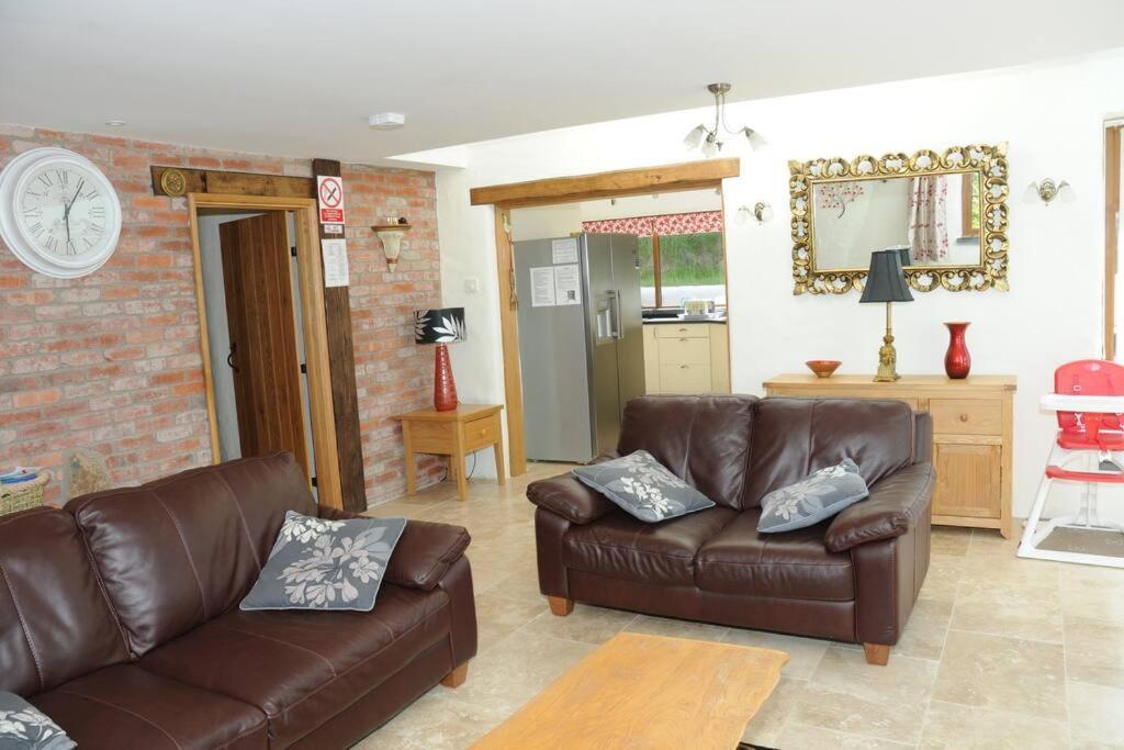 Ty-Hapus Cottage Jordanston エクステリア 写真