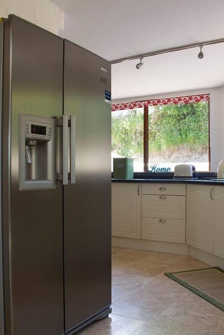 Ty-Hapus Cottage Jordanston エクステリア 写真